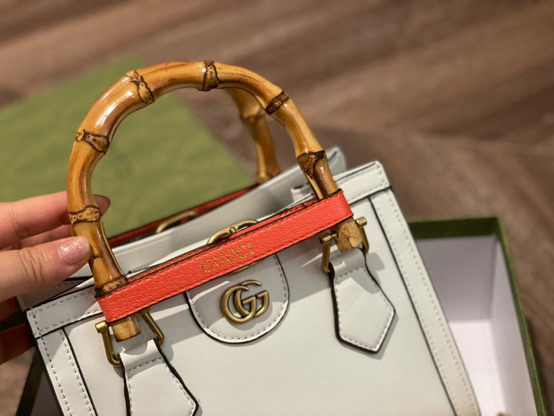 1XB118BDE Stylish leather bag 