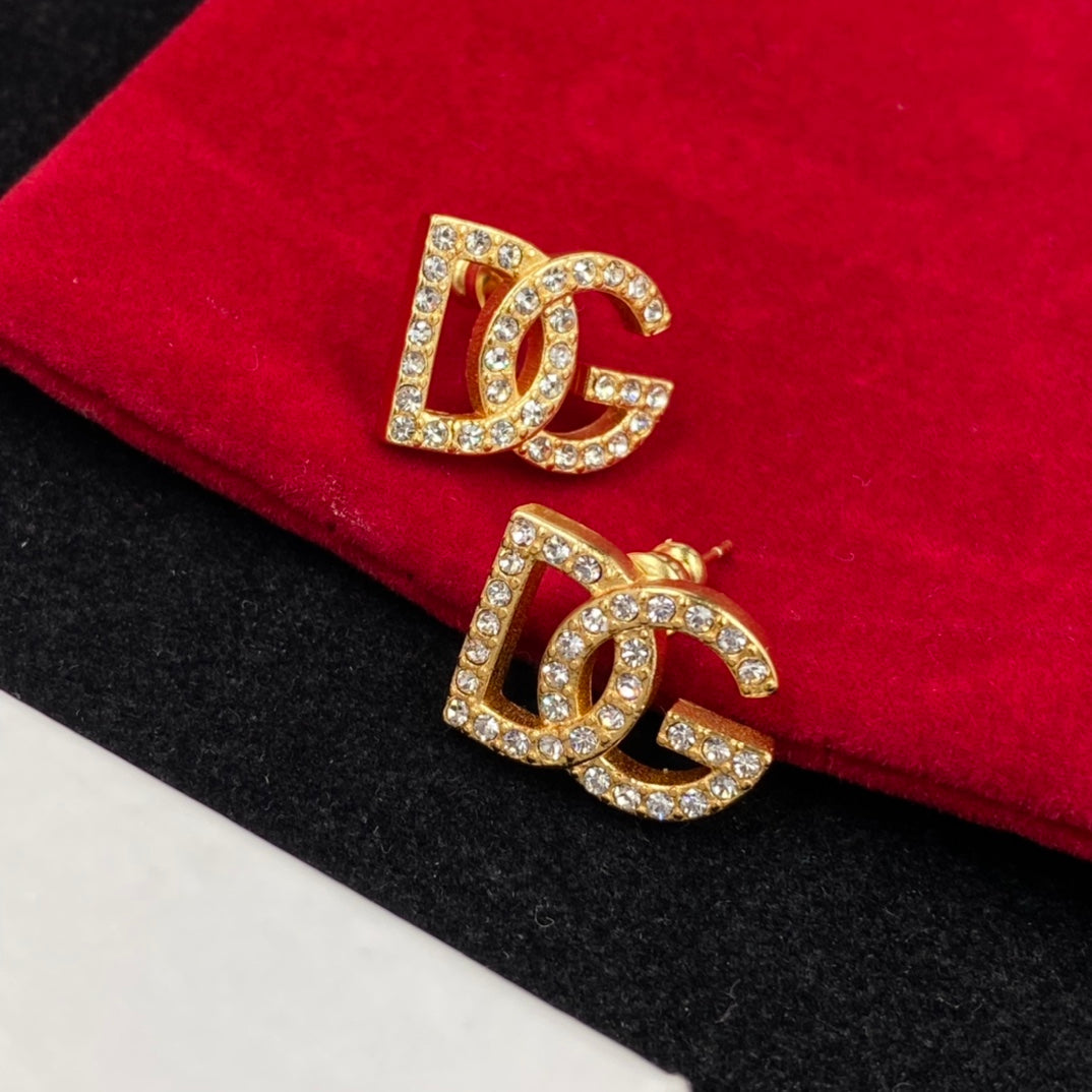 1XA588EDE Stylish Earrings