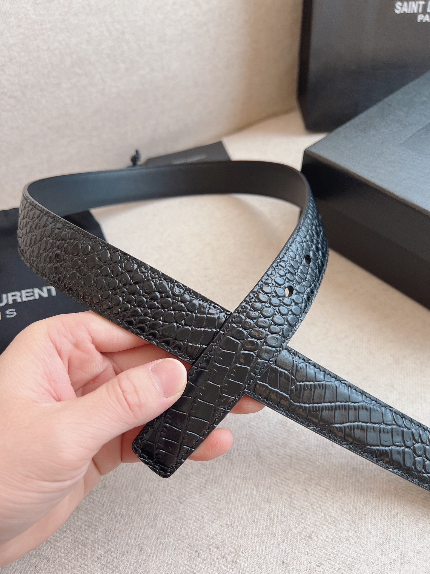 155RSL225PDE Stylish  High quality belt With full package