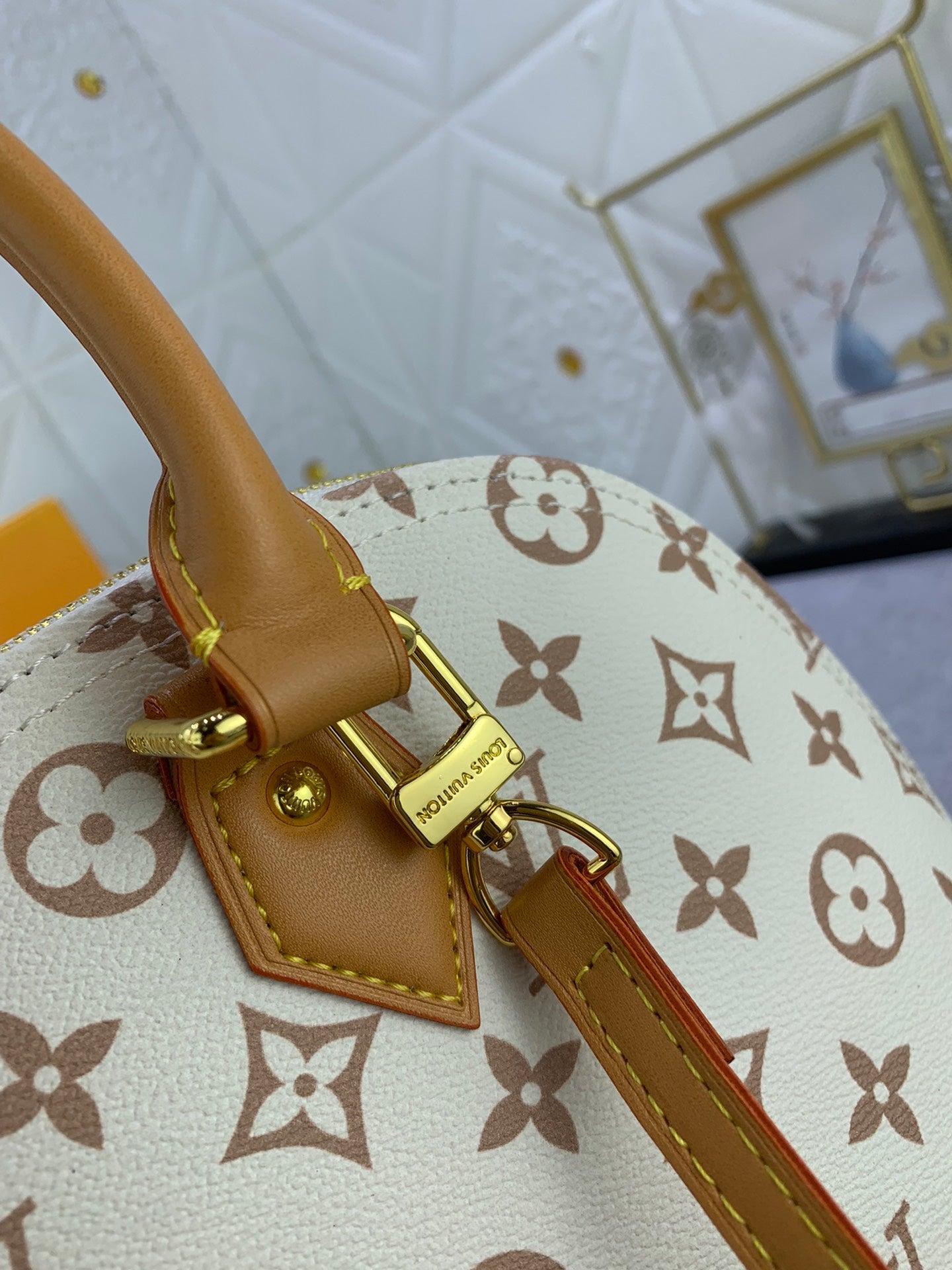 2XE336BDE Stylish leather bag 