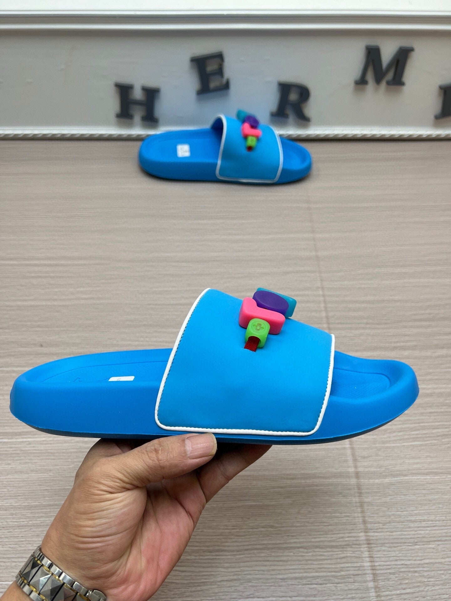 54E23ZDE Stylish Sole thickness 3cm