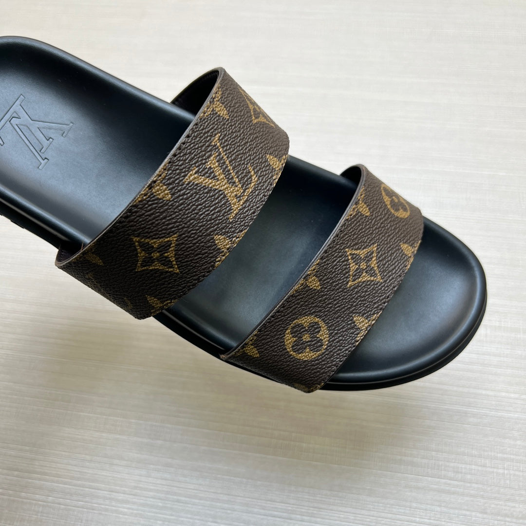 54E57ZDE Stylish slippers