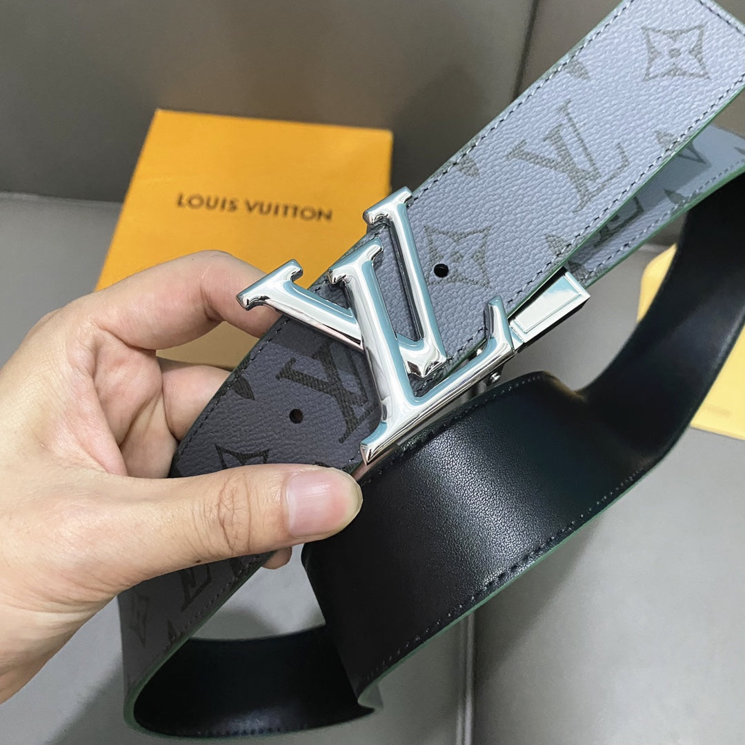 14E142PDE Stylish  High quality belt With full package