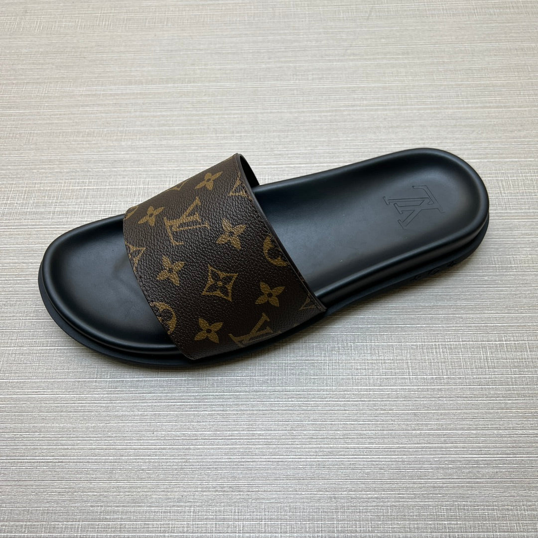 54E57ZDE Stylish slippers