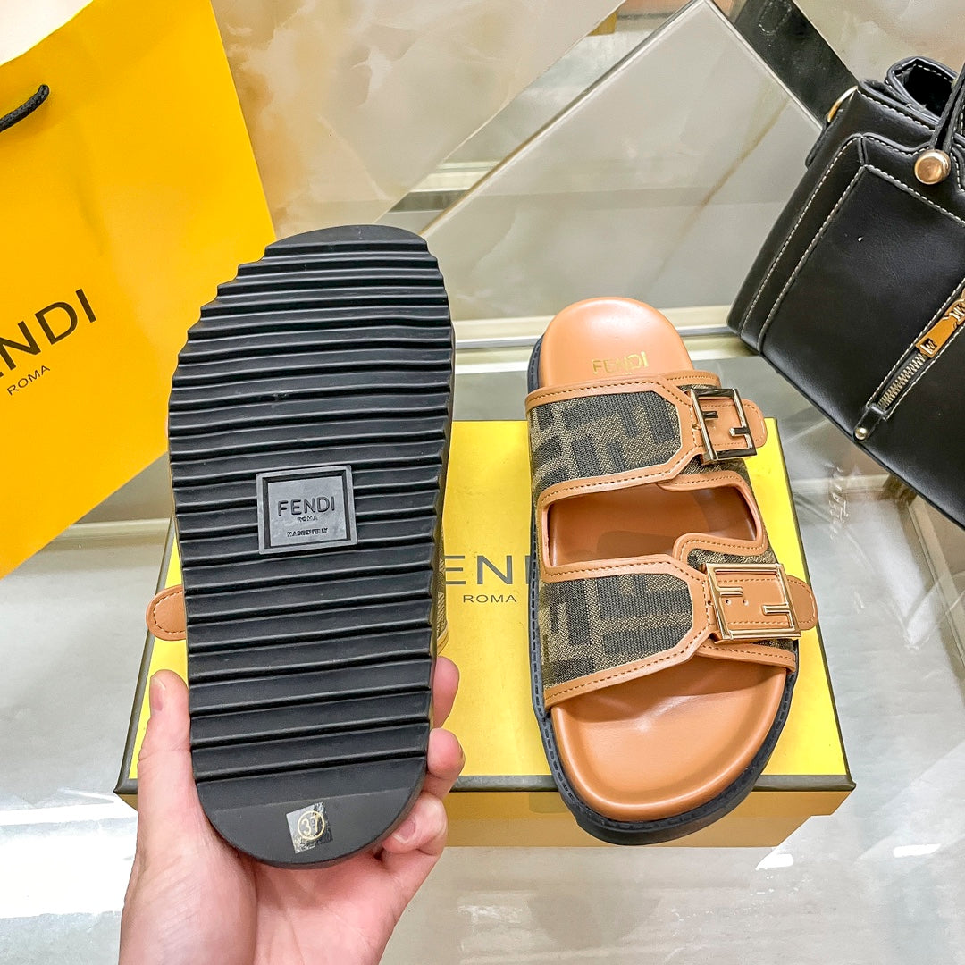 14F69ZDE Stylish slippers