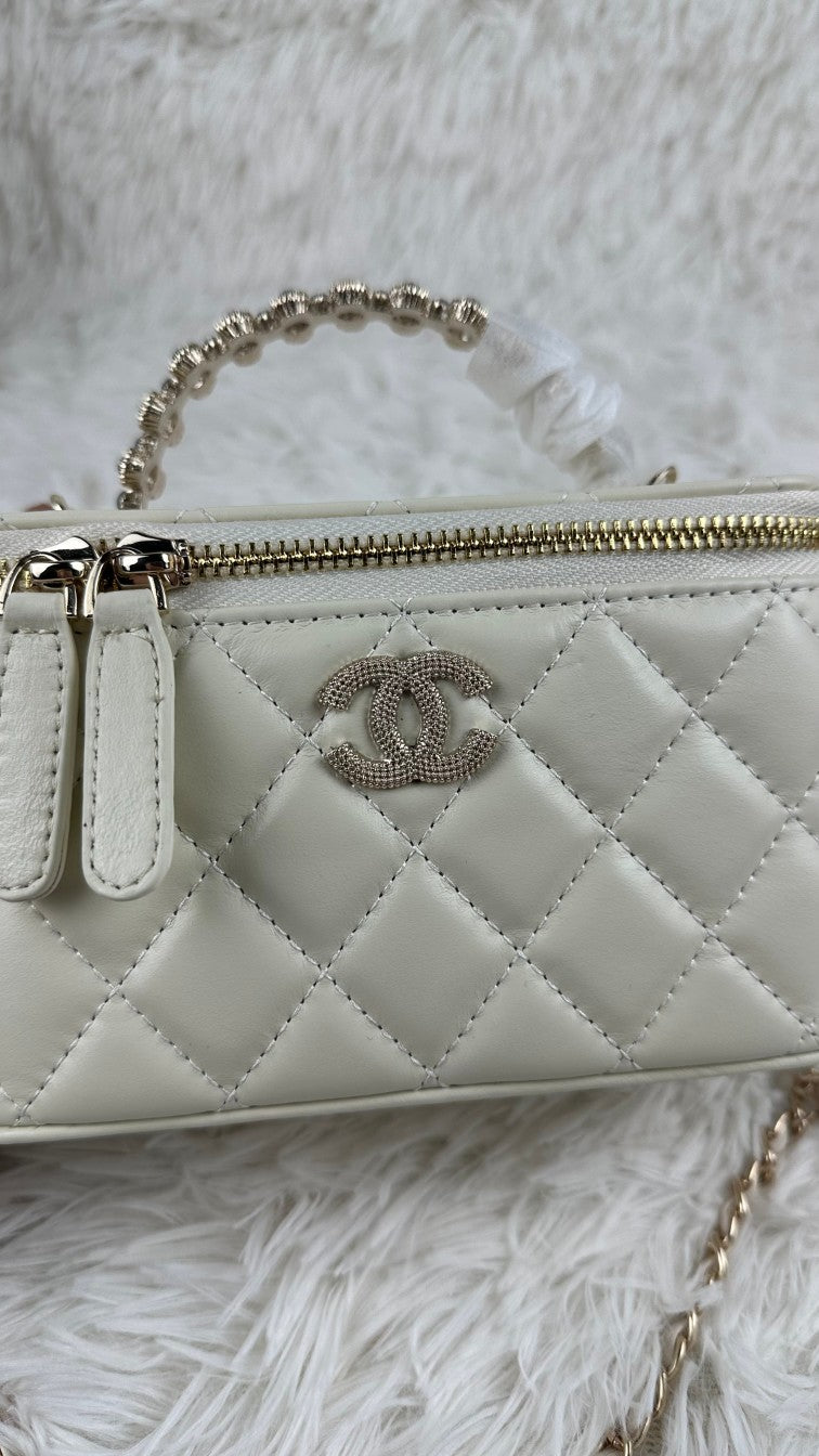 1XC377BDE Stylish leather bag 