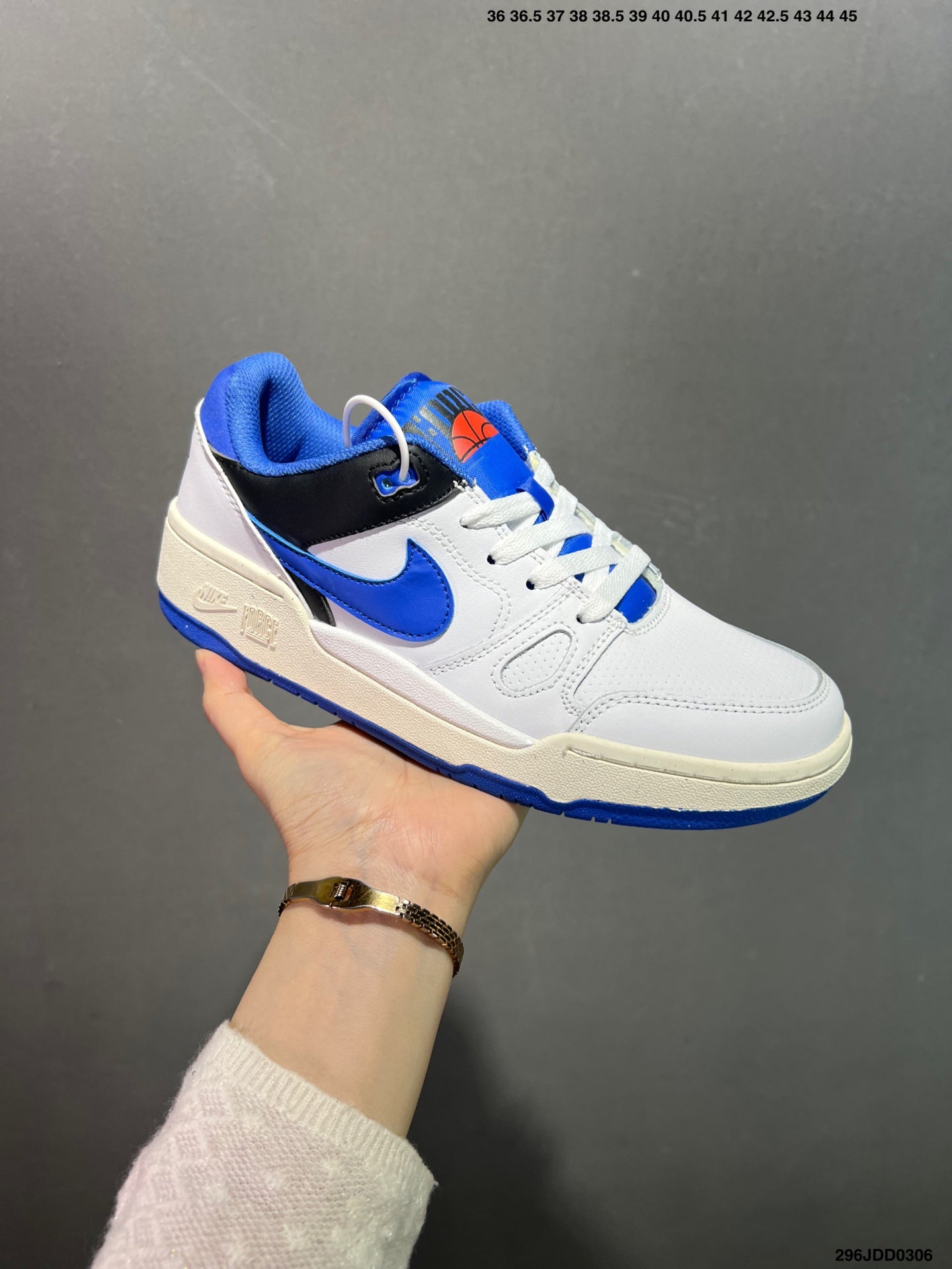 435ZA63ZDE Stylish shoes