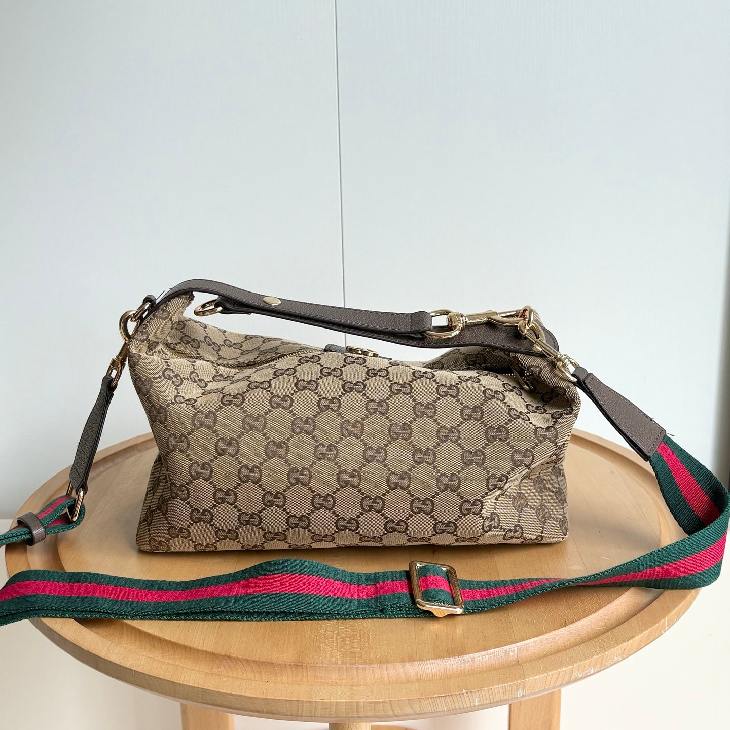 15RB103BDE Stylish leather bag