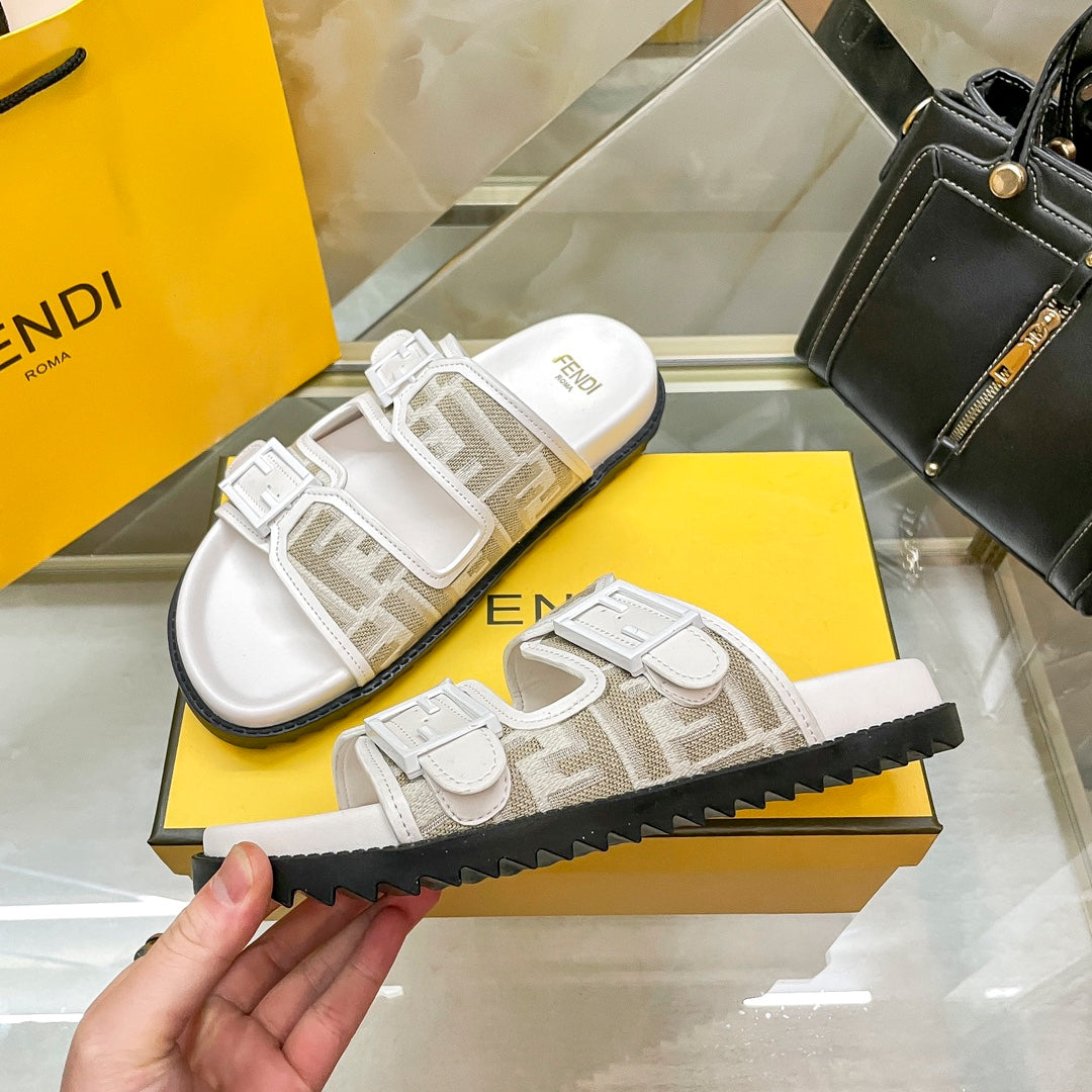 14F69ZDE Stylish slippers