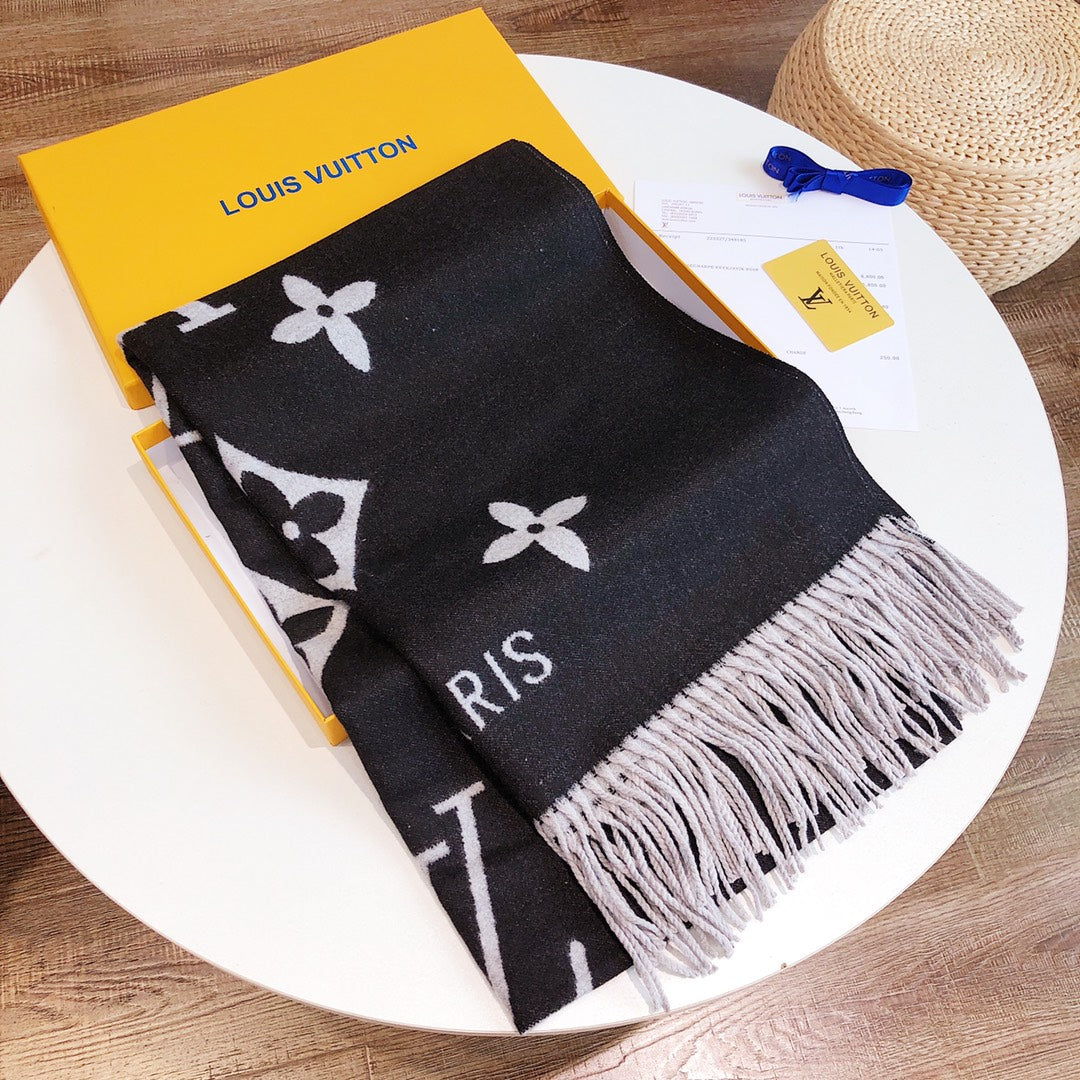 175RE46WDE Stylish Winter Scarves