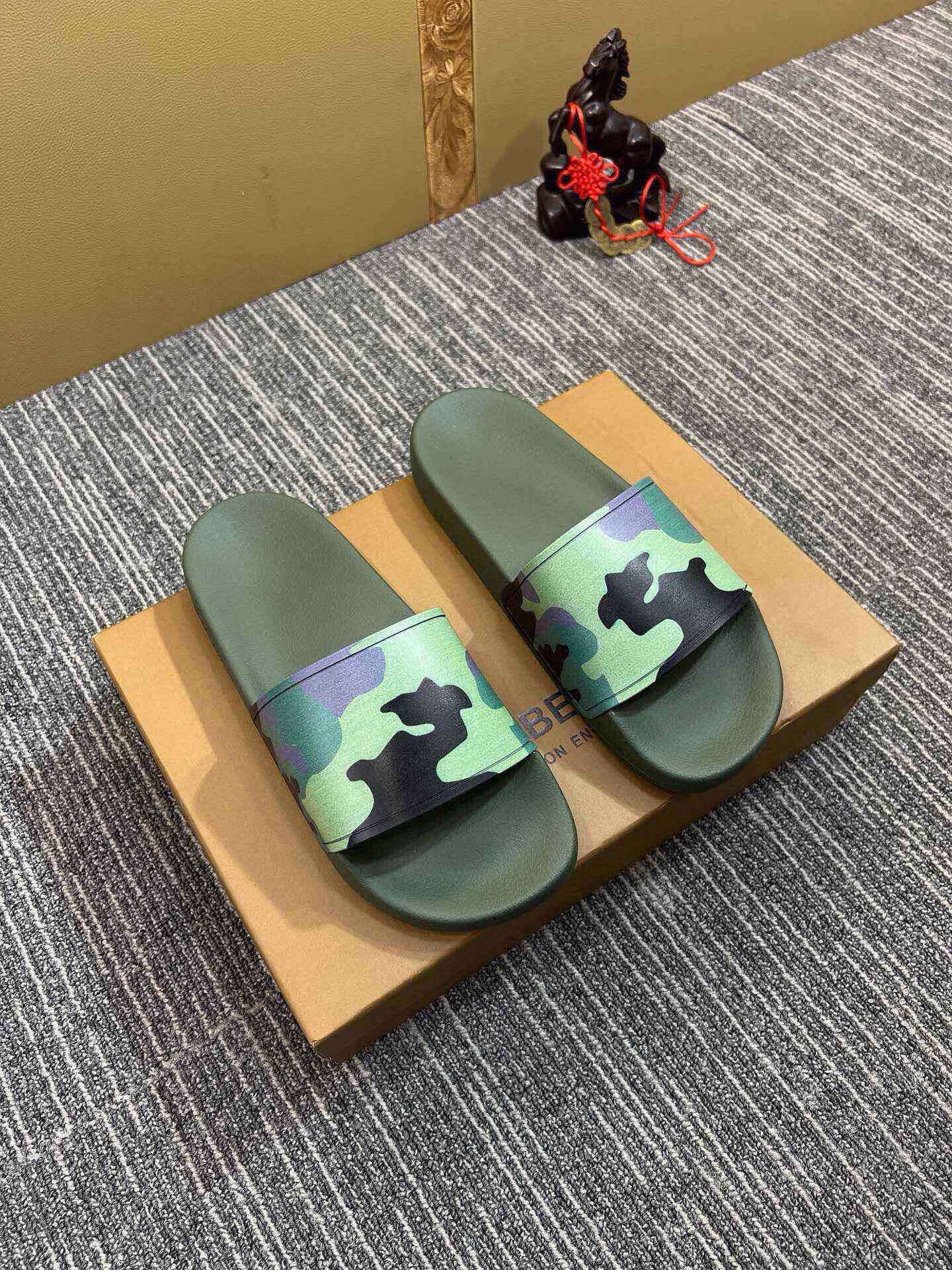 535ZR259ZDE Stylish Slippers