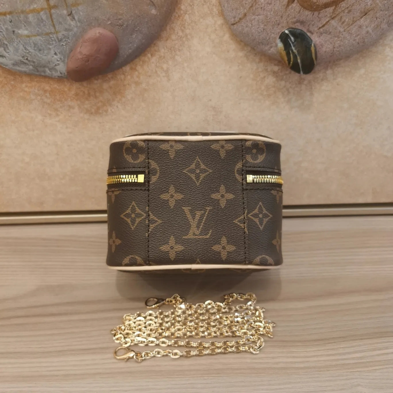 175NE20DE Stylish leather bag