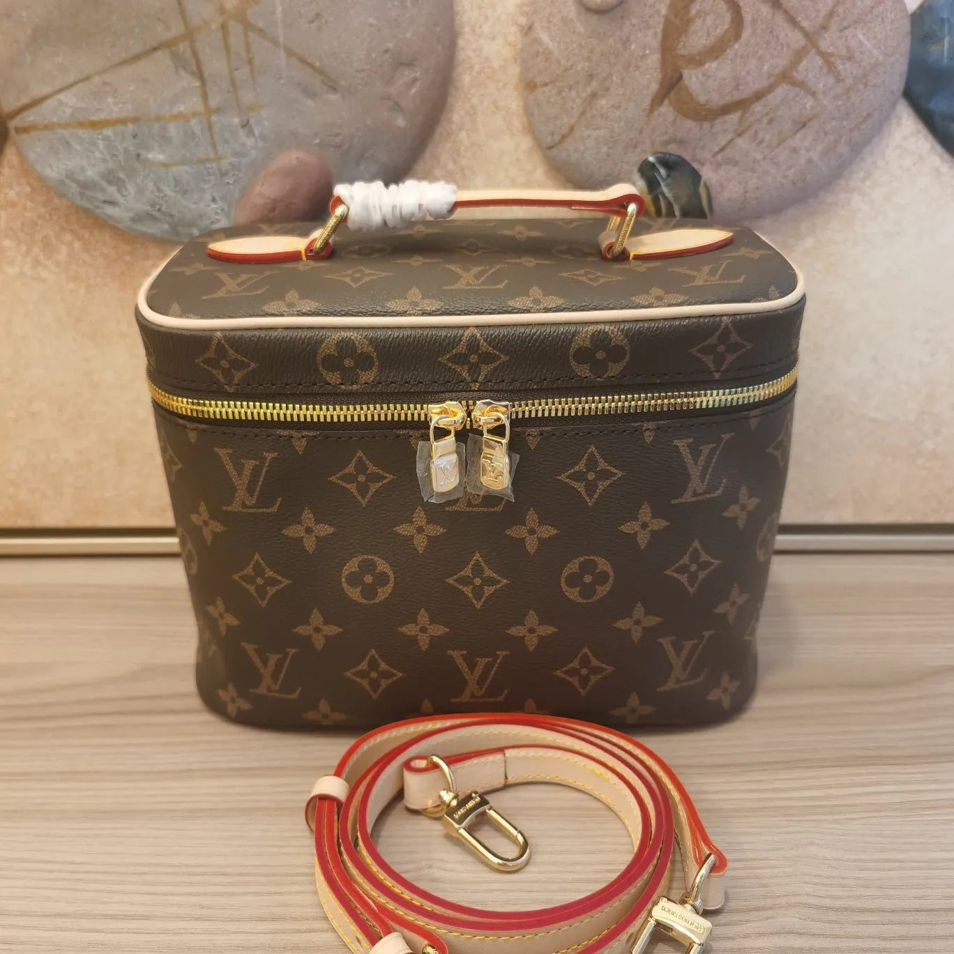 175NE20DE Stylish leather bag
