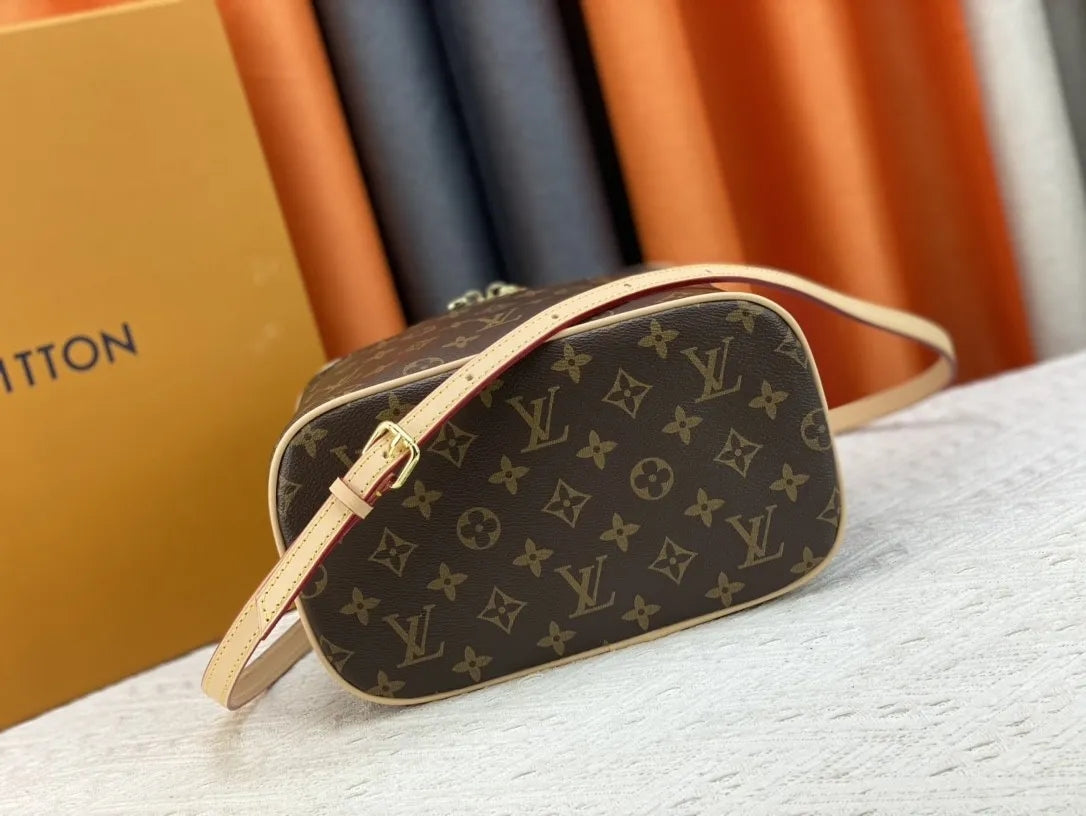 175NE20DE Stylish leather bag