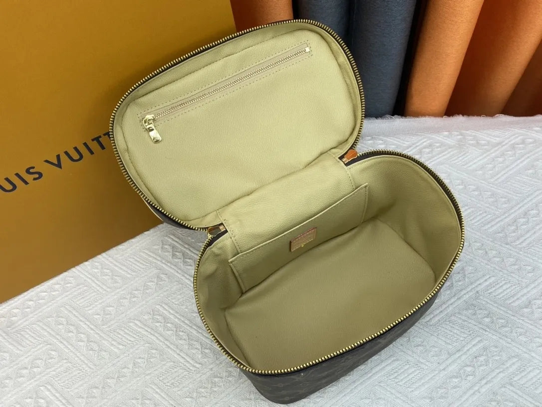 175NE20DE Stylish leather bag