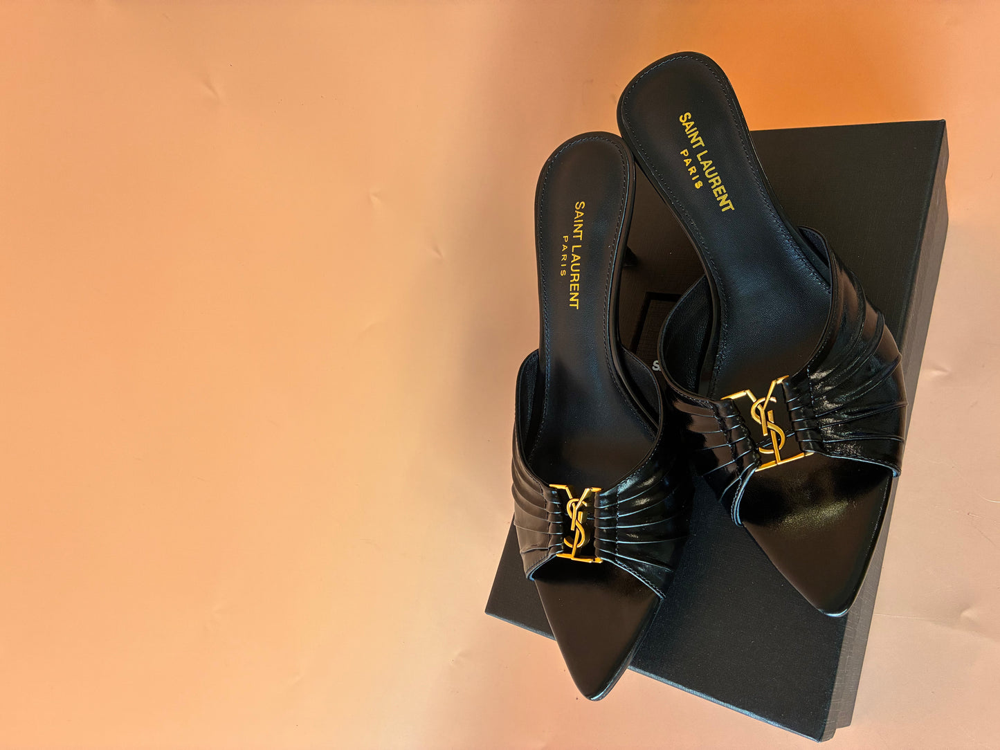 275NSL2ZDE Stylish leather High heels
