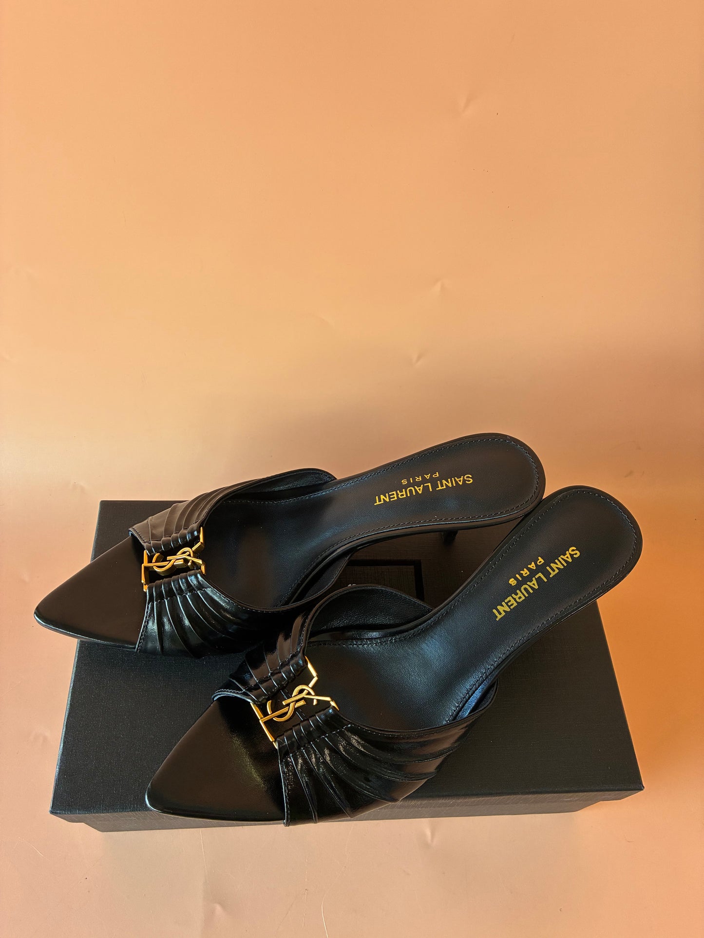 275NSL2ZDE Stylish leather High heels