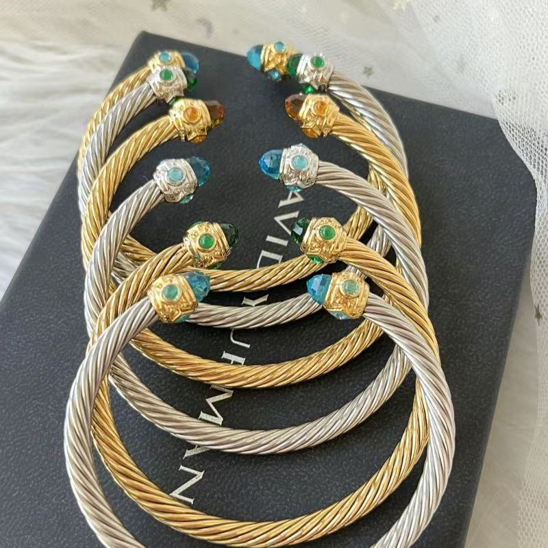 P75NA2KDE Stylish Bracelets