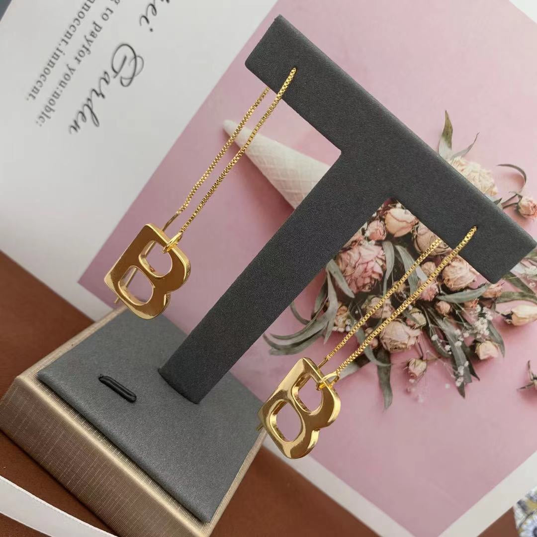 14J123EDE Stylish Earrings