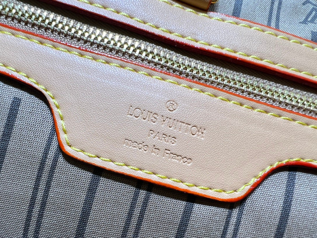 1WE76BDE Stylish leather bag