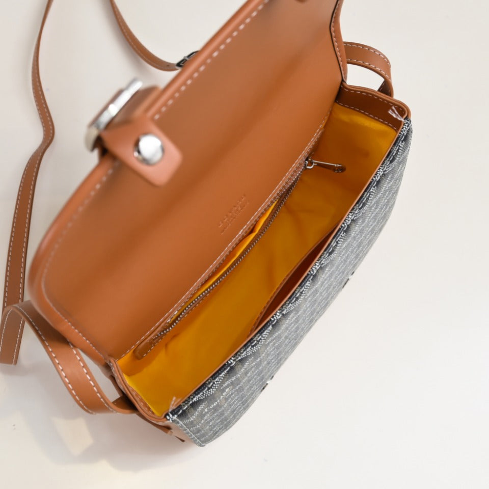 165RA4BDE Stylish leather bag