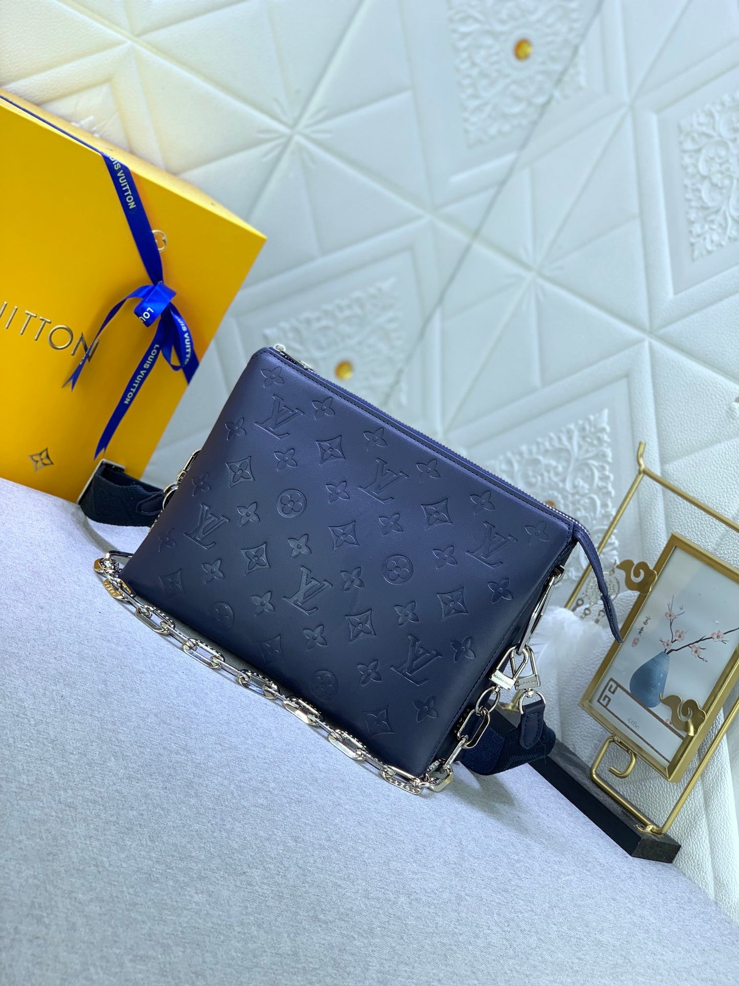 2XE40BDE Stylish leather bag 