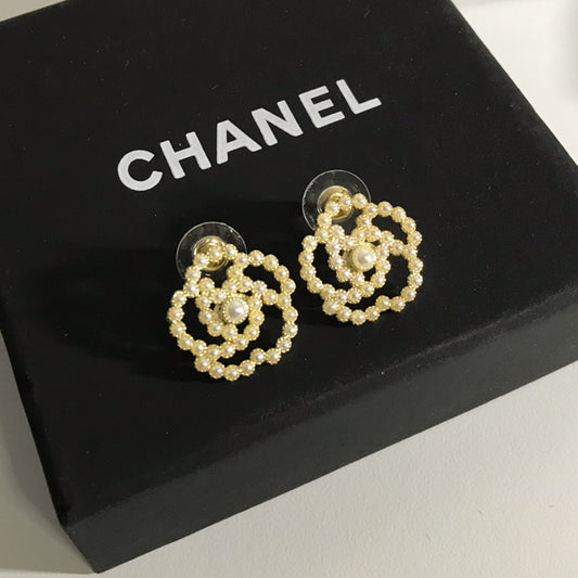 14C798EDE Stylish Earrings
