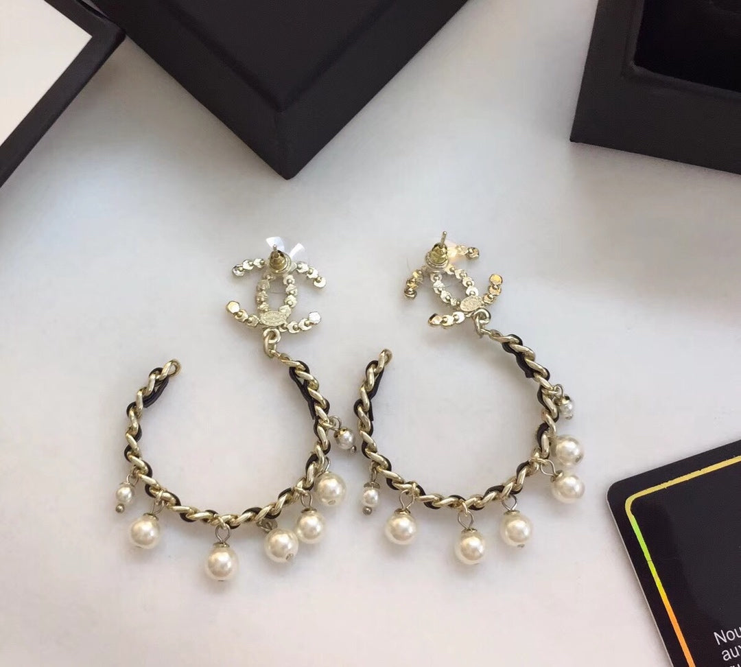 1YC107EDE Stylish Earrings