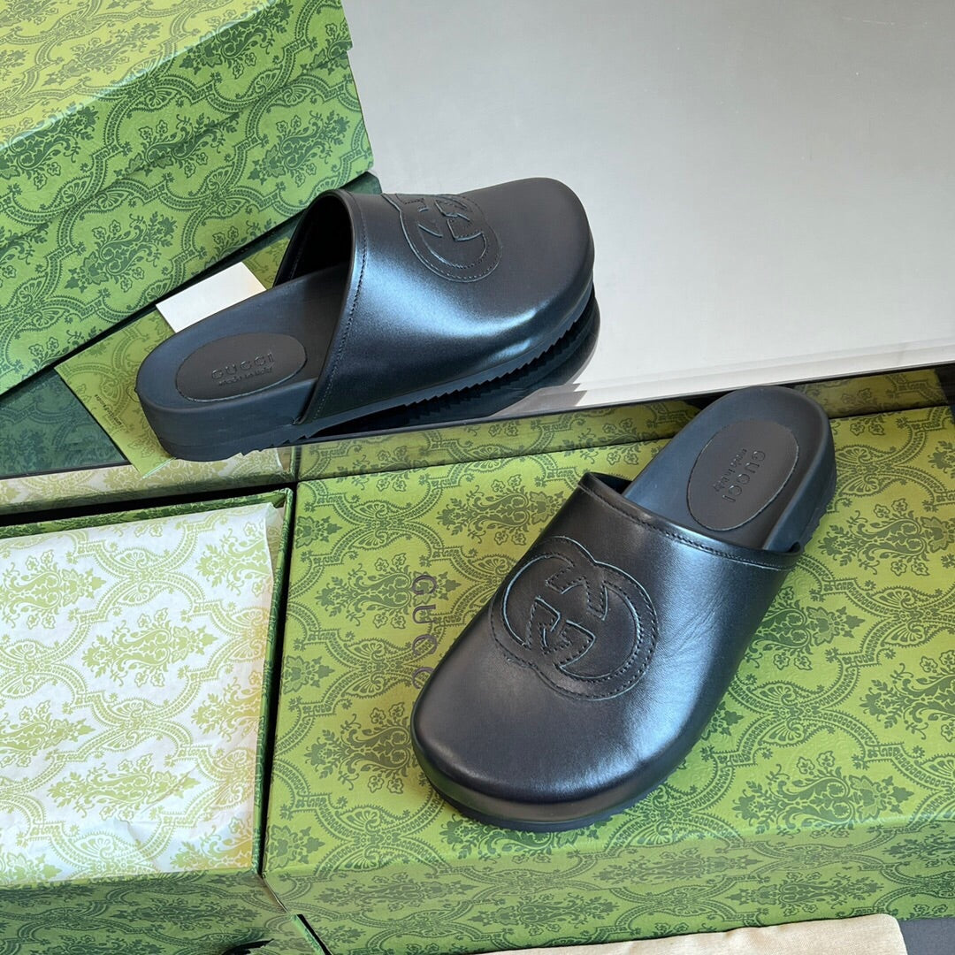 2YB26ZDE Stylish Slippers