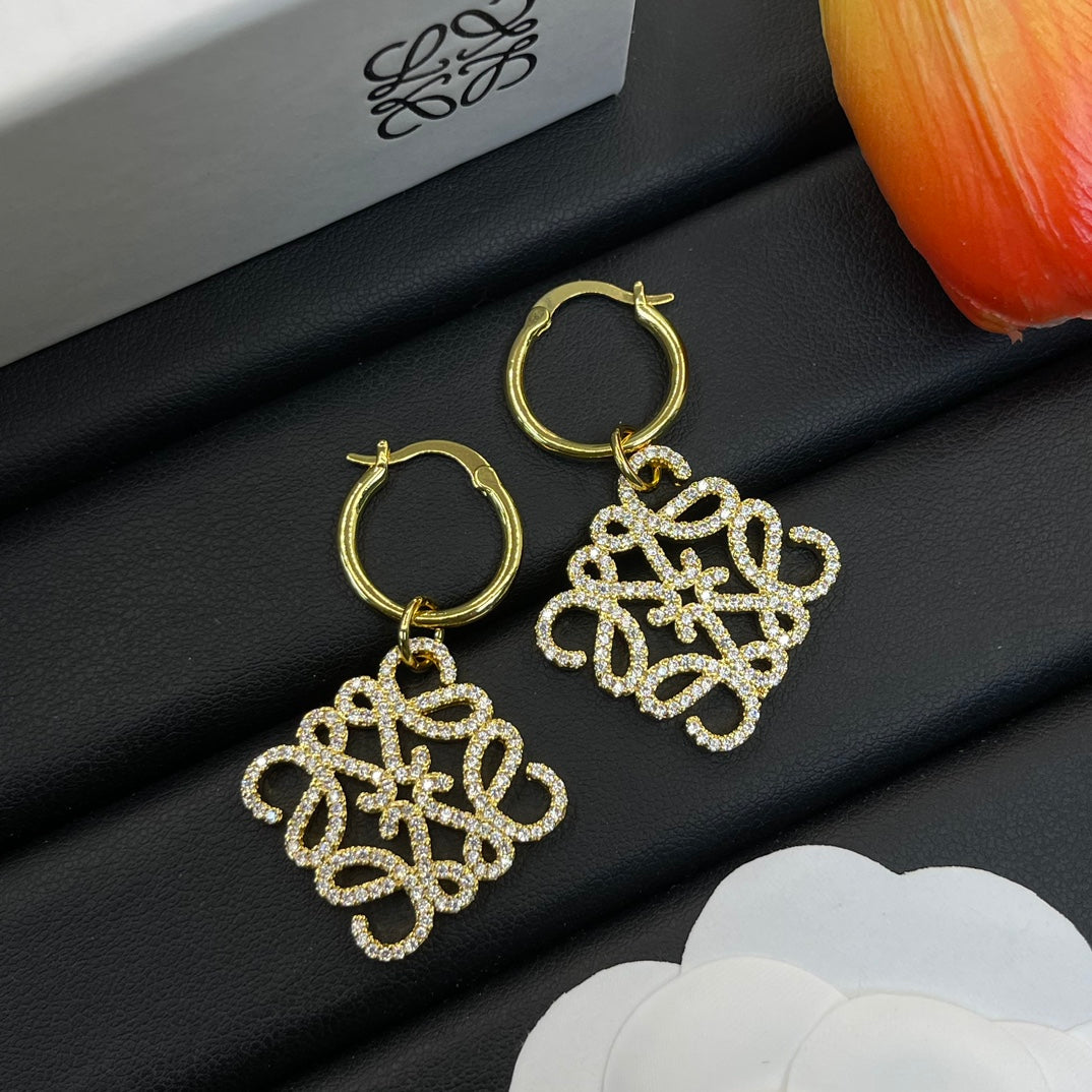 14A758EDE Stylish Earrings