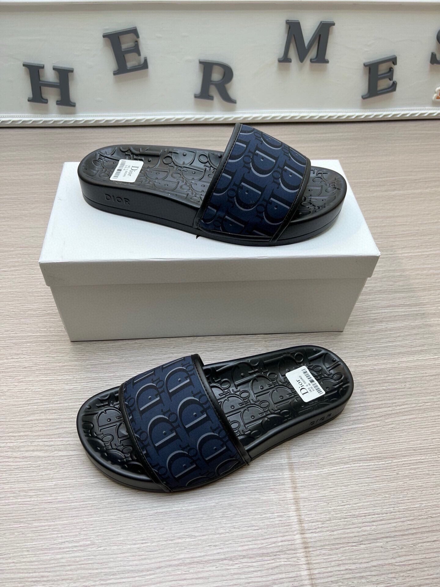 5LD214ZDE Stylish Slippers