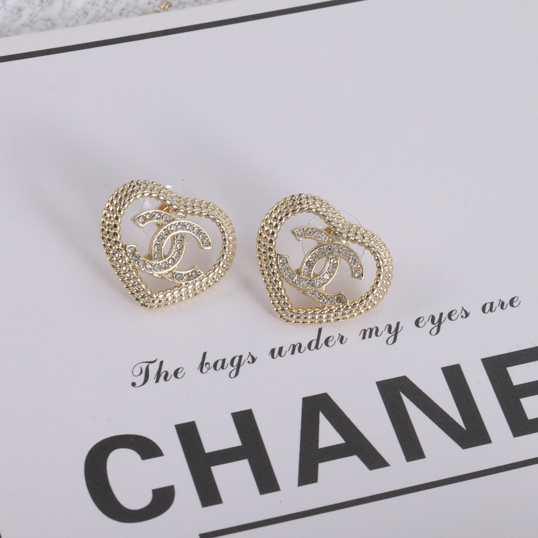 14C374EDE Stylish Earrings