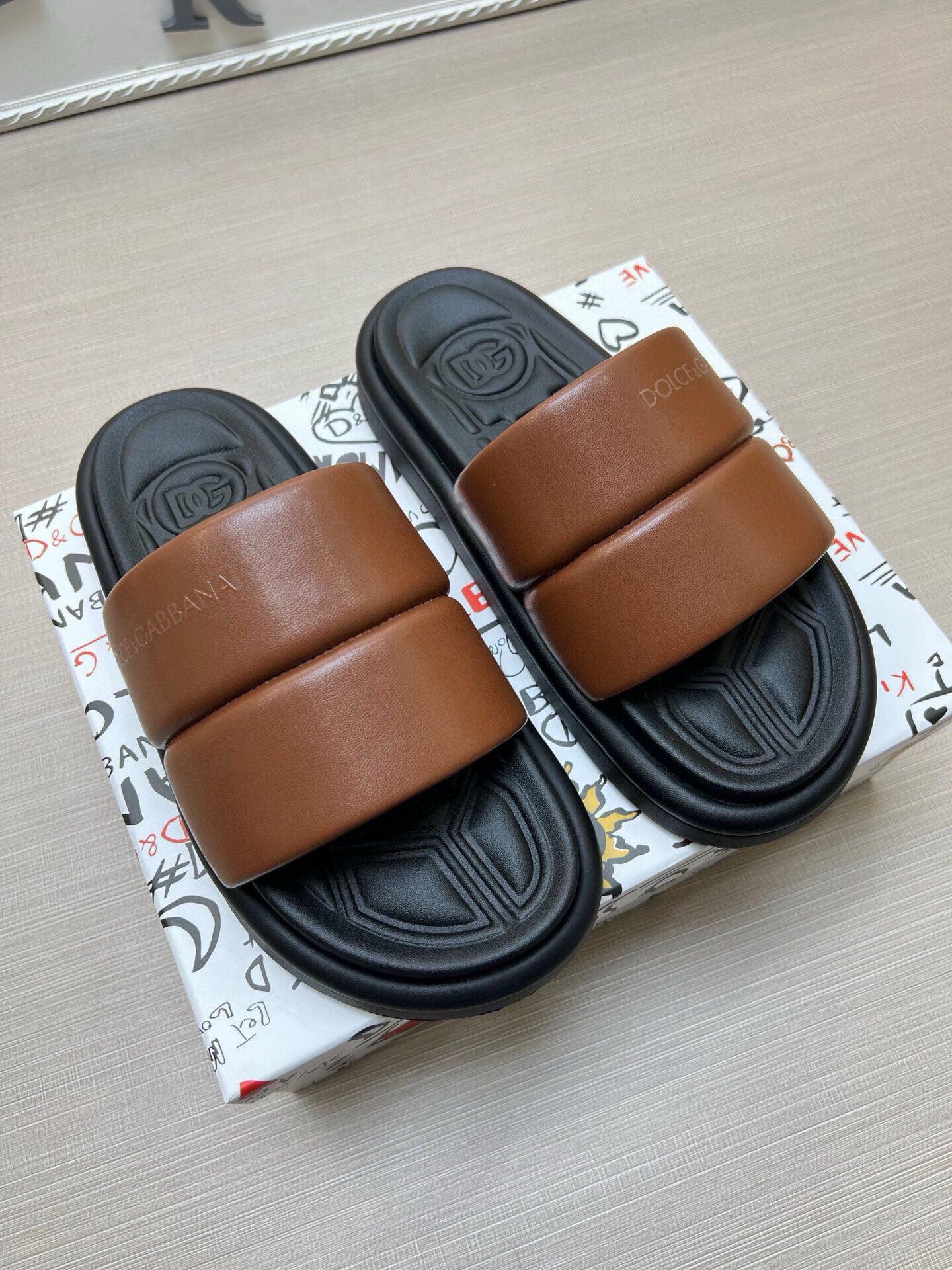 535ZA268ZDE Stylish Slippers