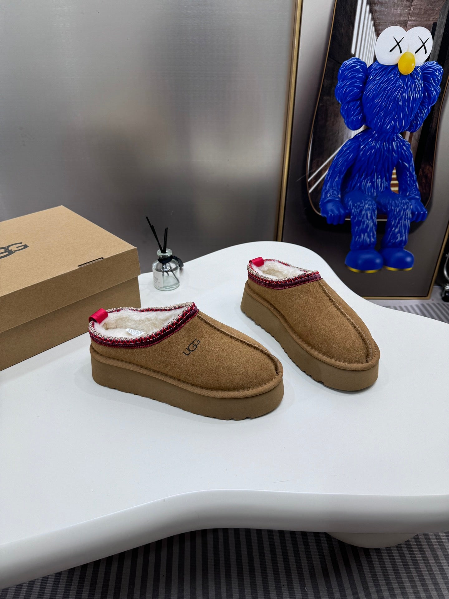 1LU13ZDE Stylish snow boots