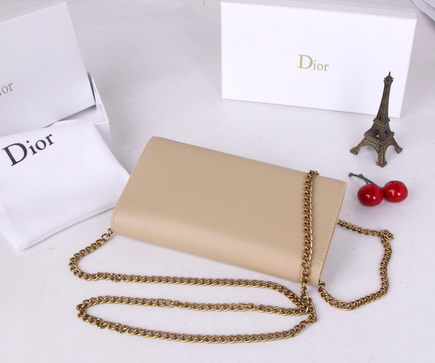 155ND53BDE Stylish leather bag