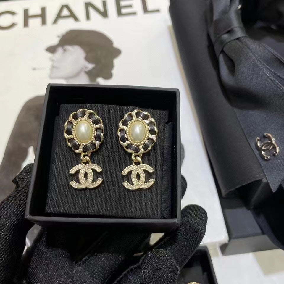 1YC155EDE Stylish Earrings