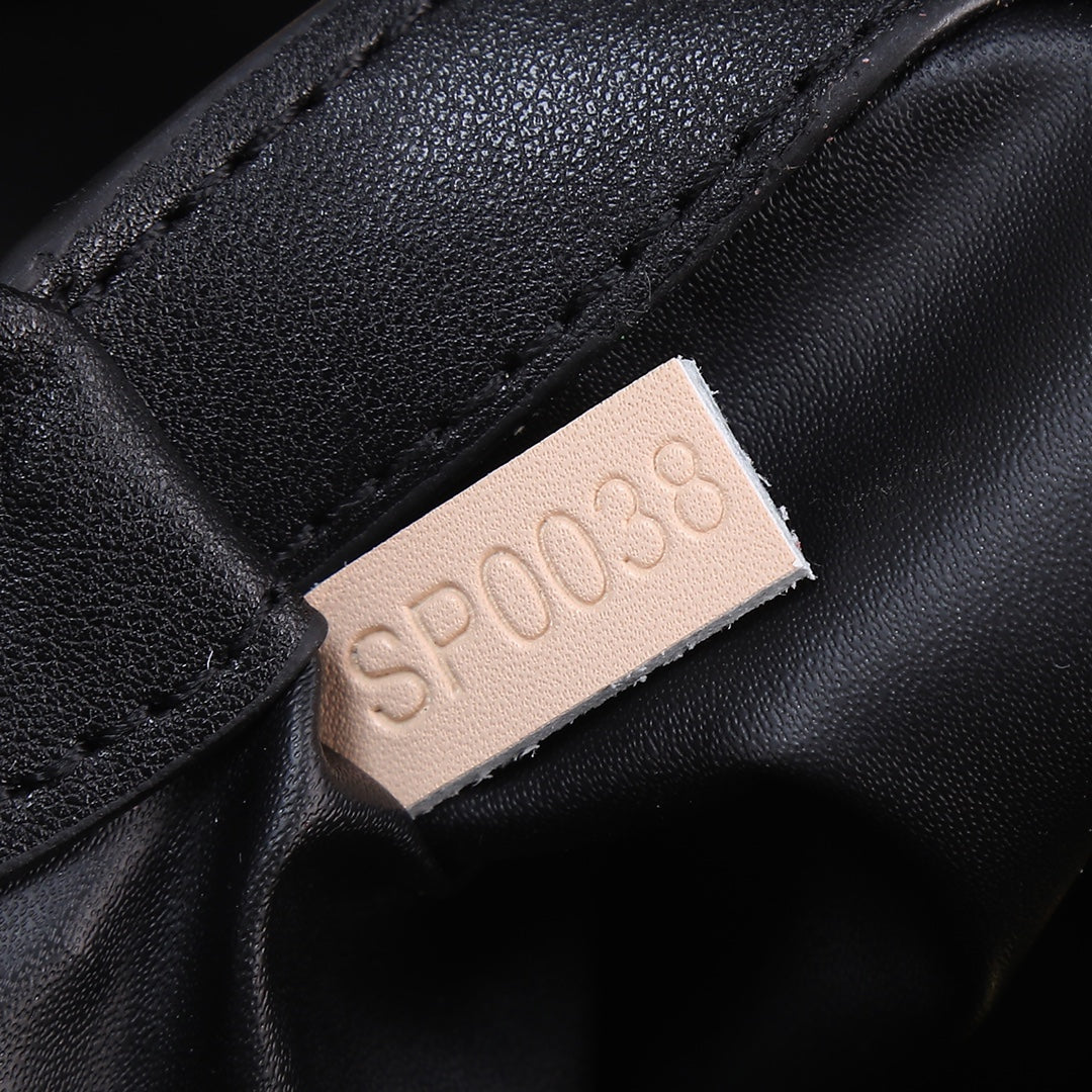 1XE441BDE Stylish leather bag