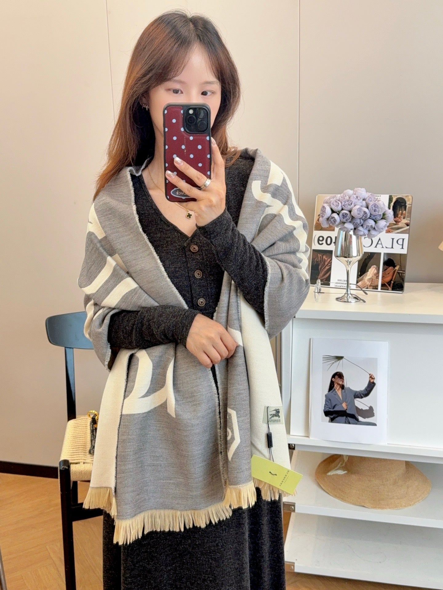185RA69WDE Stylish Winter Scarves