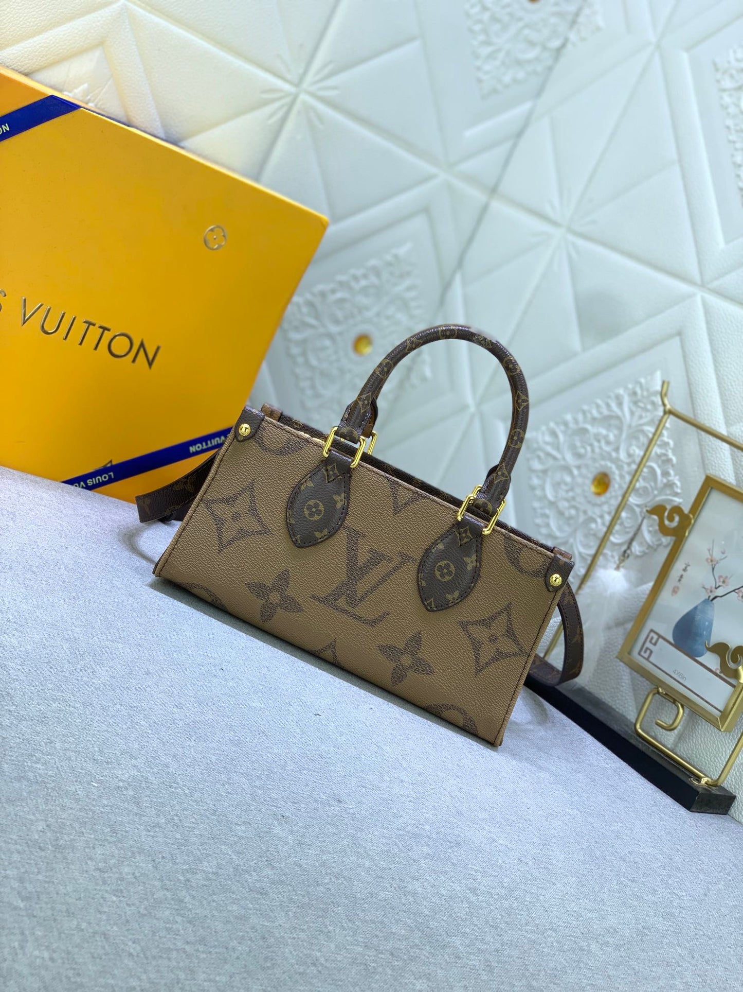 2XE320BDE Stylish leather bag 