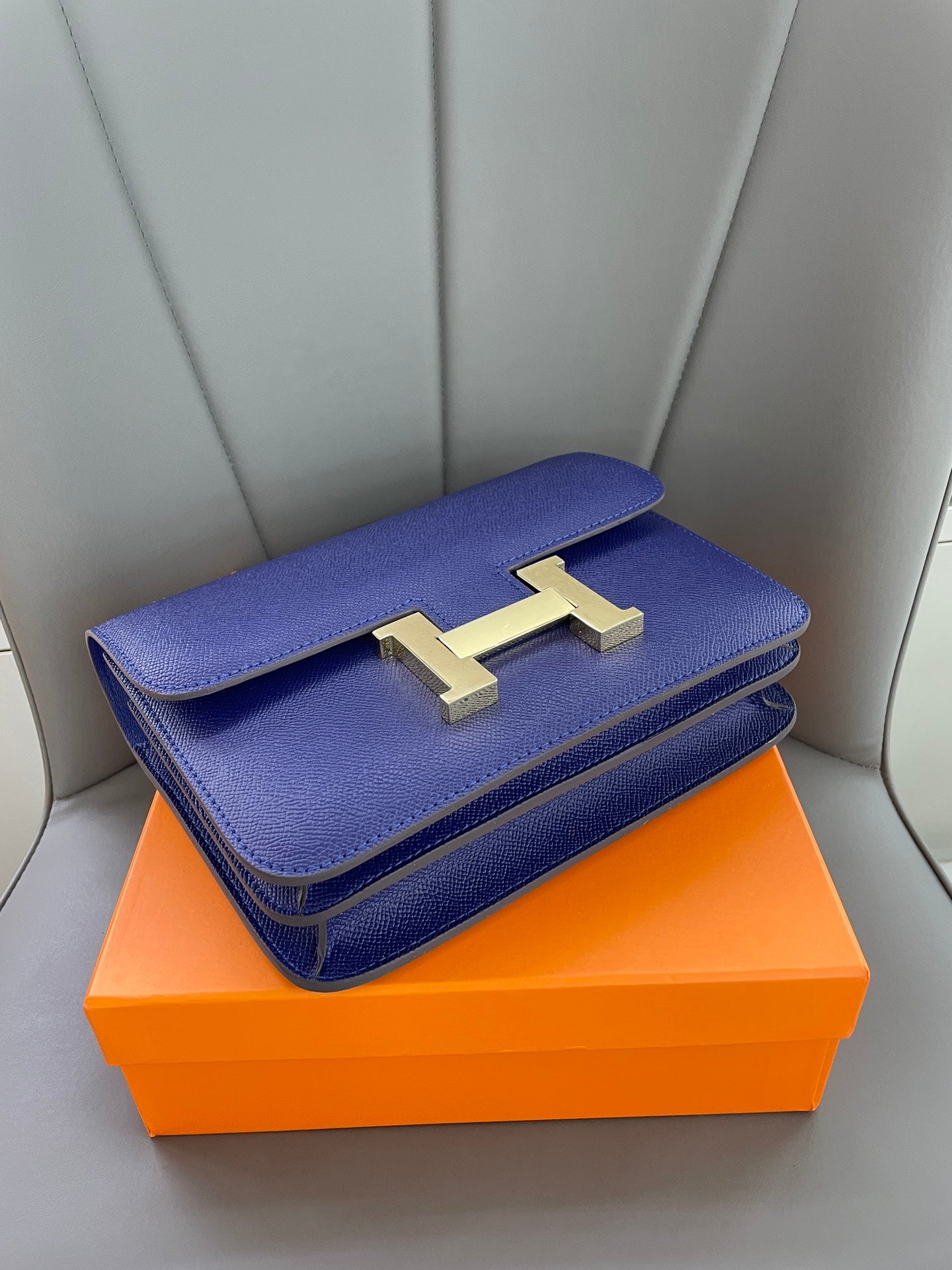 155NH66BDE Stylish leather bag