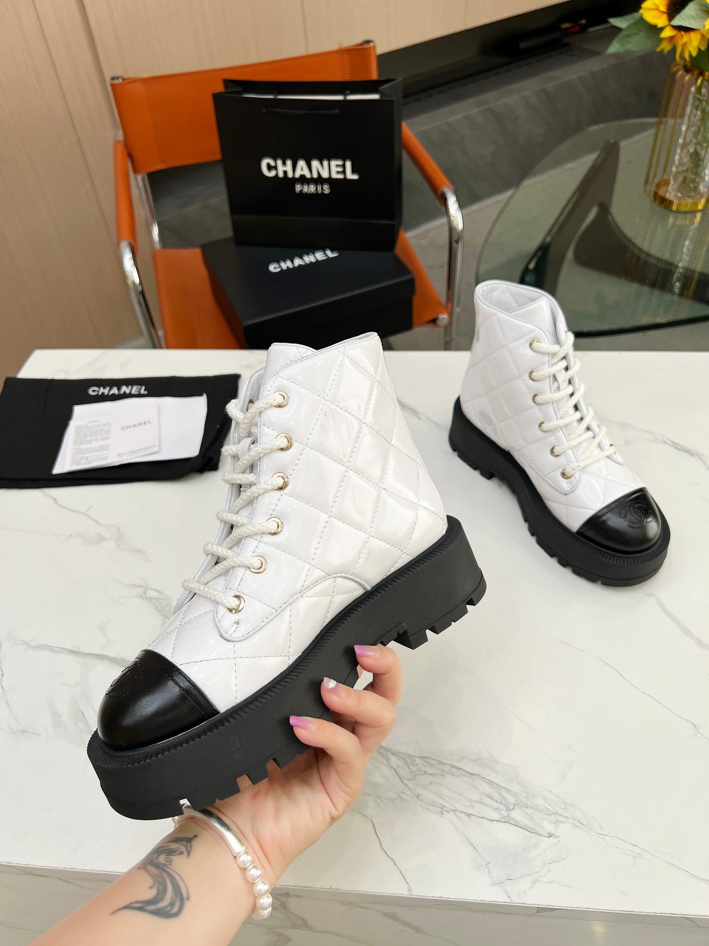 3LC4ZDE Stylish boots