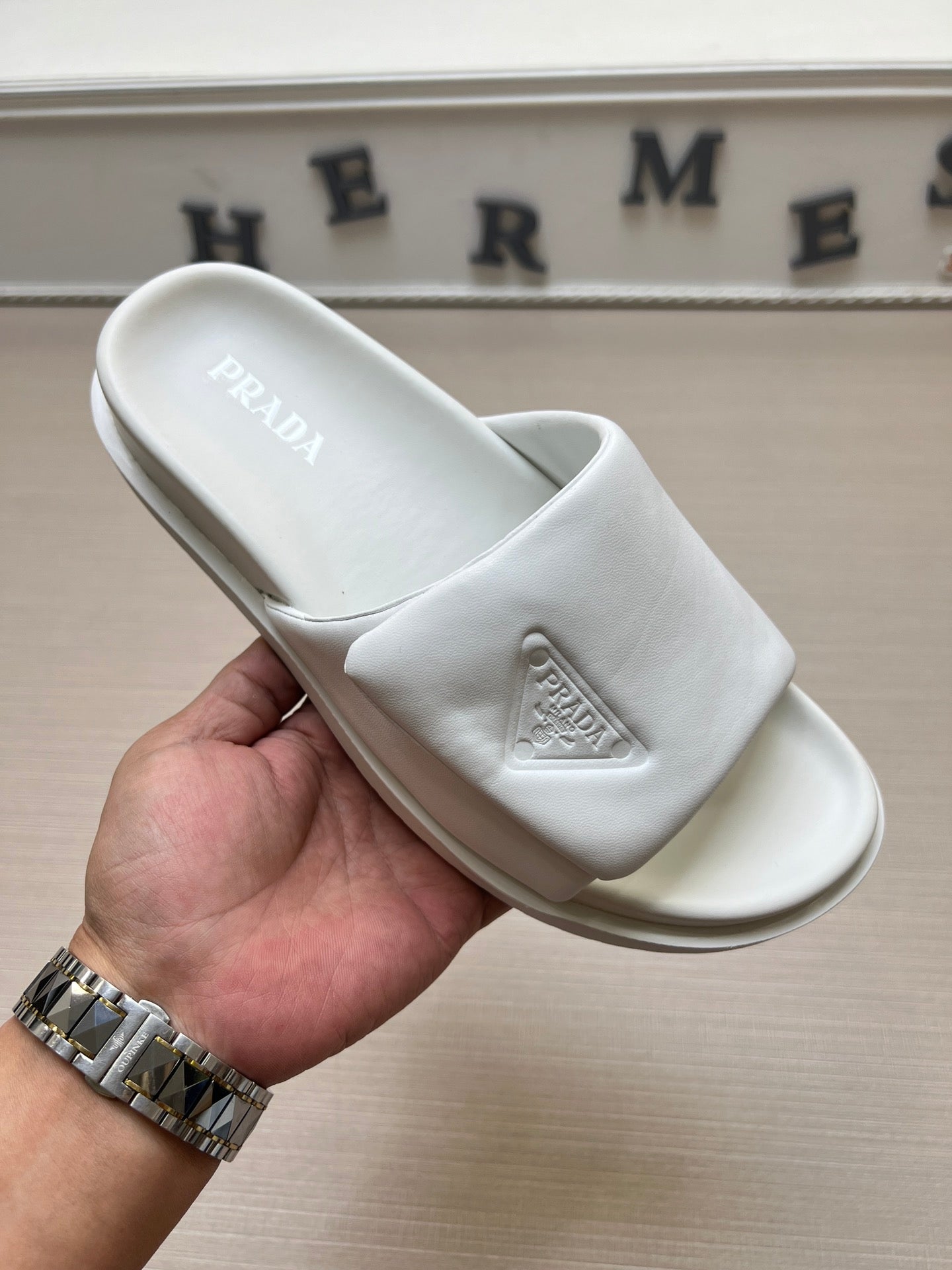 54PD7ZDE Stylish slippers