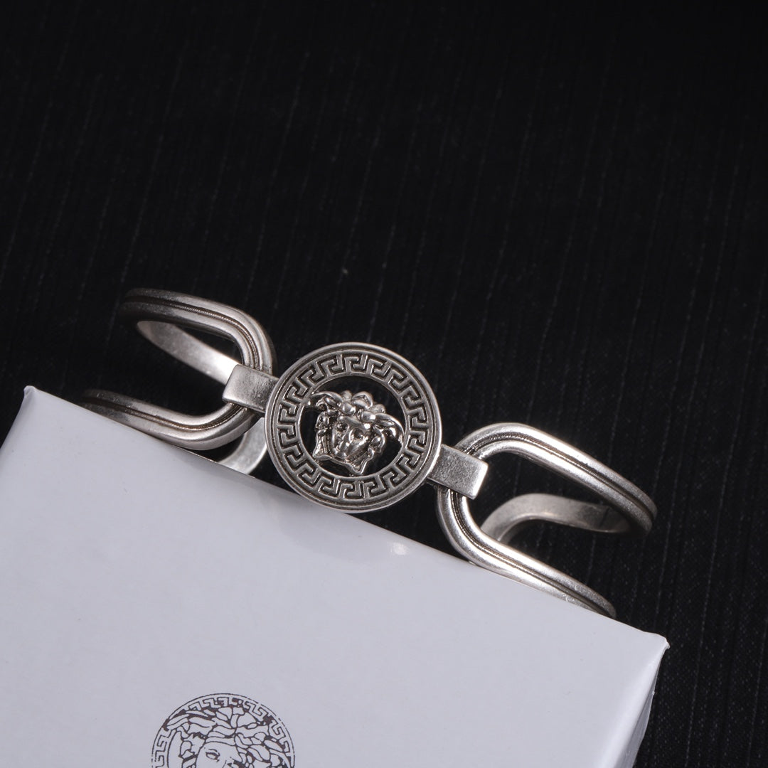 14V316KDE Stylish Bracelets