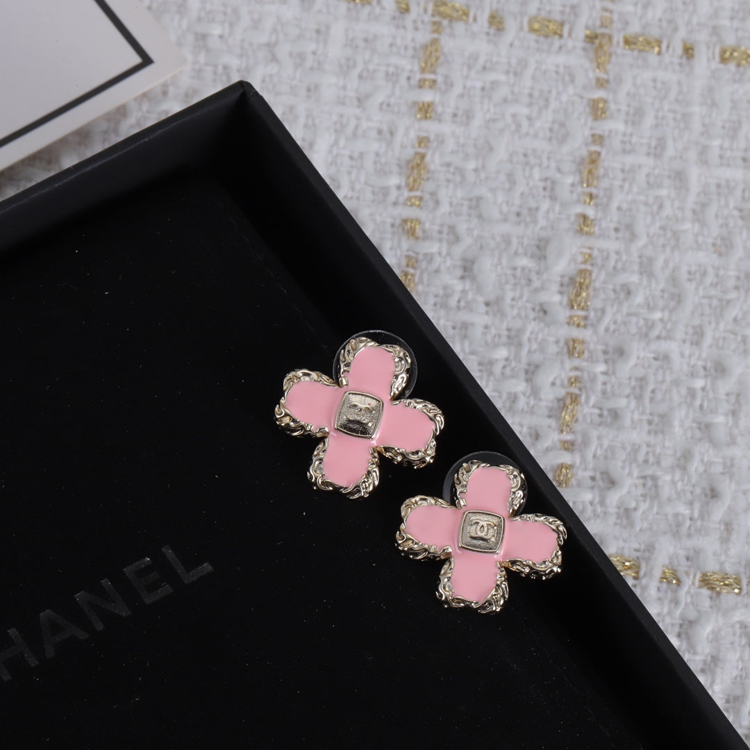 14C15EDE Stylish Earrings