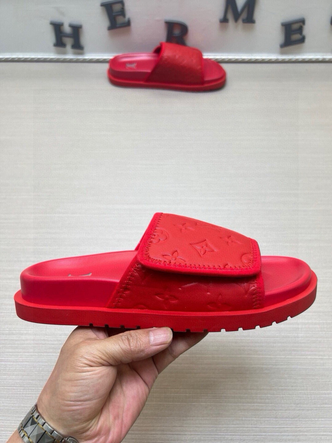 5QE5ZDE Stylish Slippers