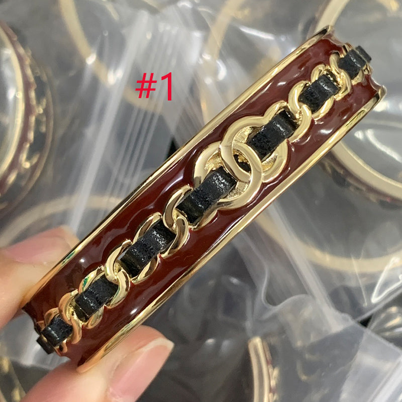 84C60KDE Stylish Bracelets