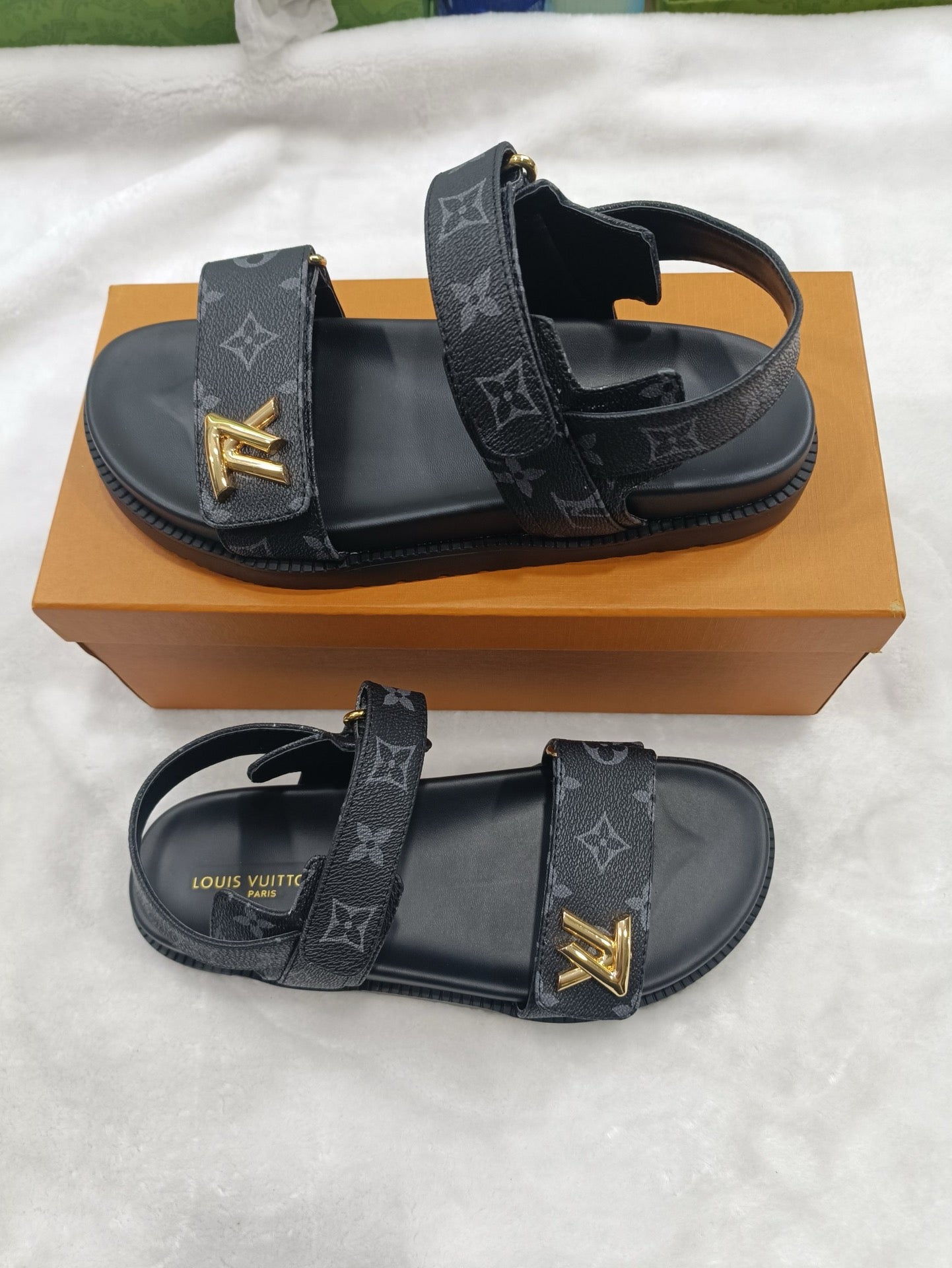 5LE211ZDE Stylish sandals