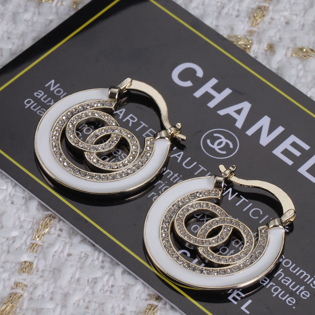 14C270EDE Stylish Earrings