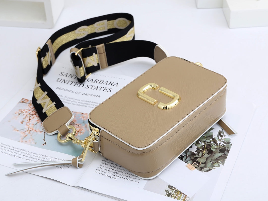 1XA31BDE Stylish leather bag 