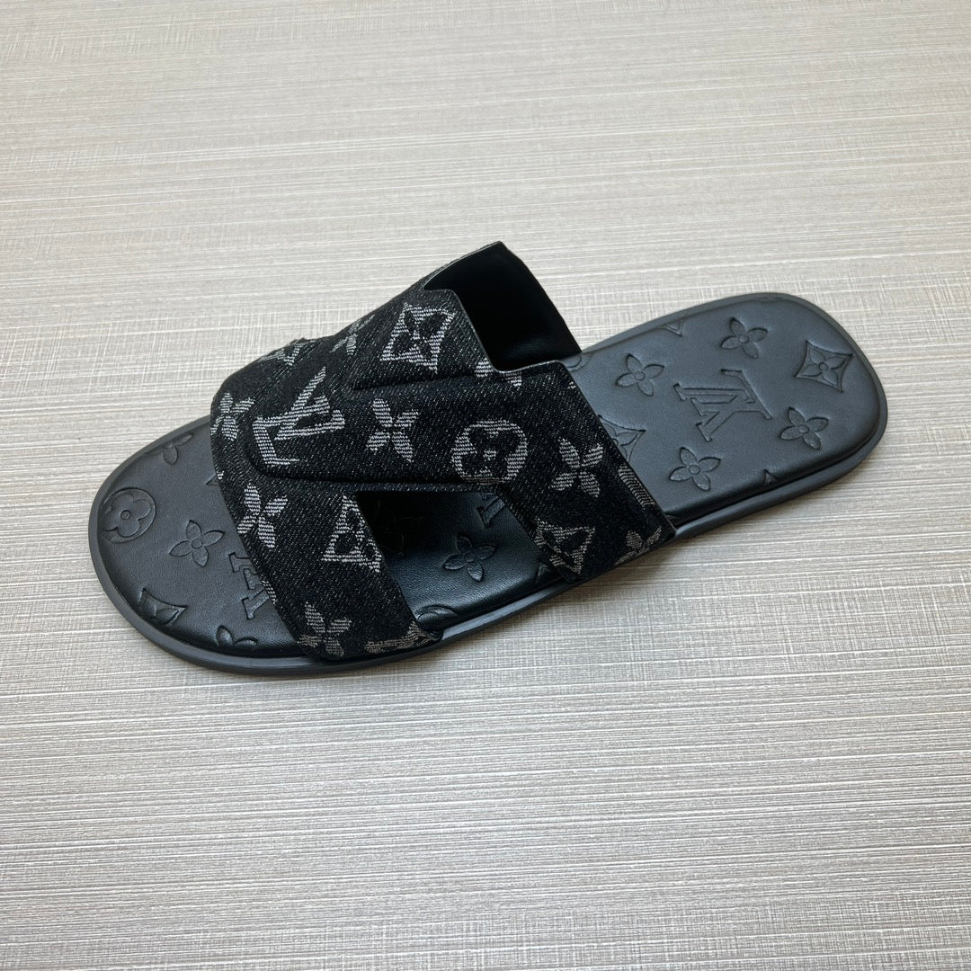54E28ZDE Stylish slippers